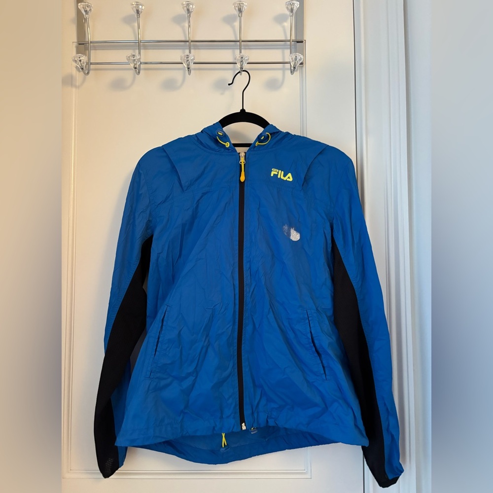 Women Fils Rain Resistant Wind Breaker